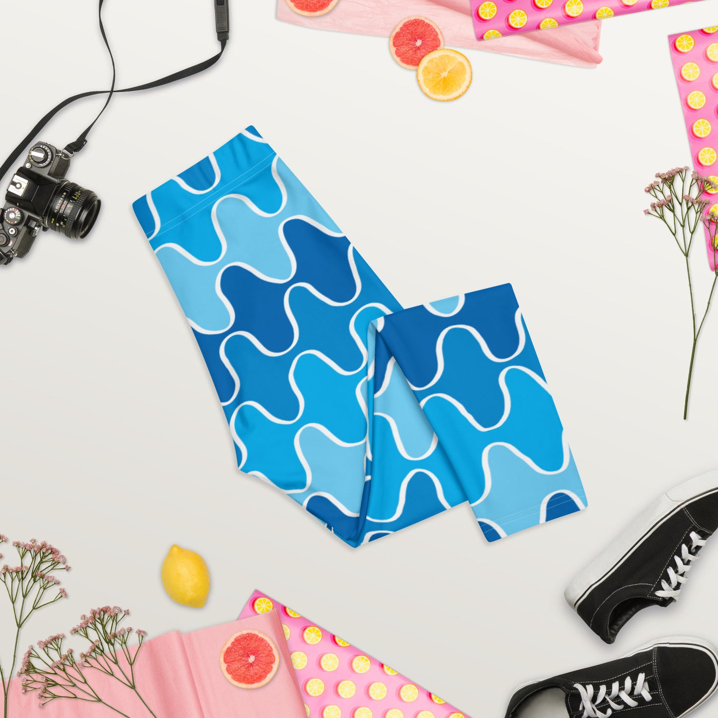 Squiggle Waves Capri Leggings